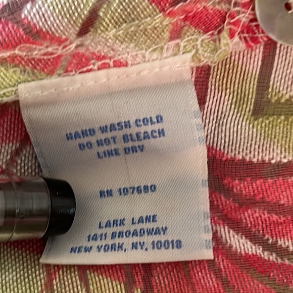 Lash Lane Woman’s Sheer Breezy Floral Print Top - Picture 5 of 7